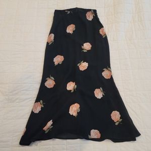 Reformation Floral Print Maxi Skirt size 4, black with flowers